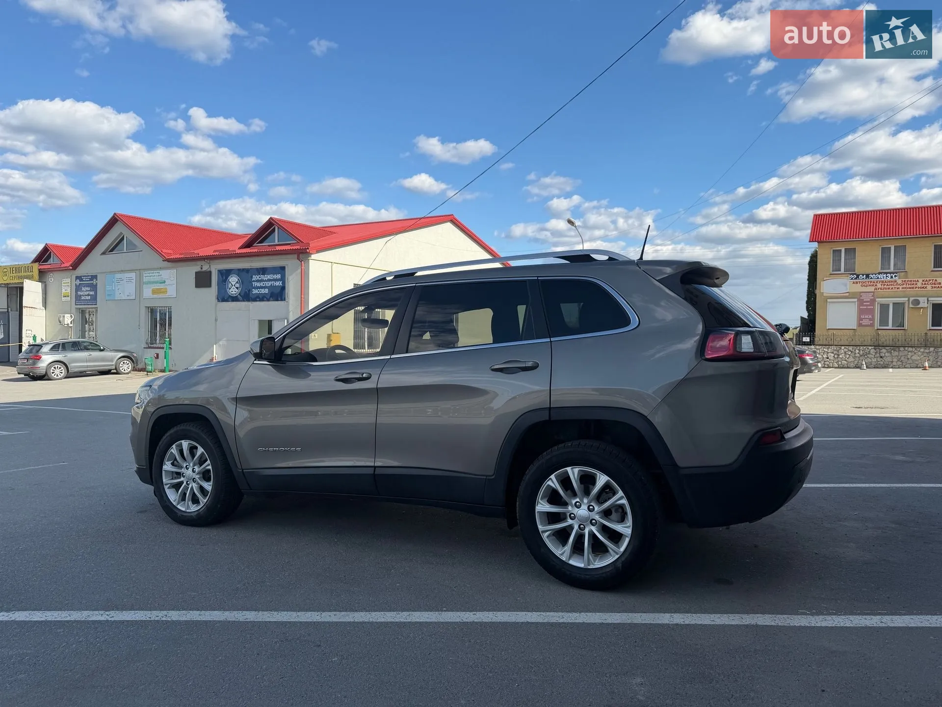 2019 Jeep Cherokee - мініатюра 13