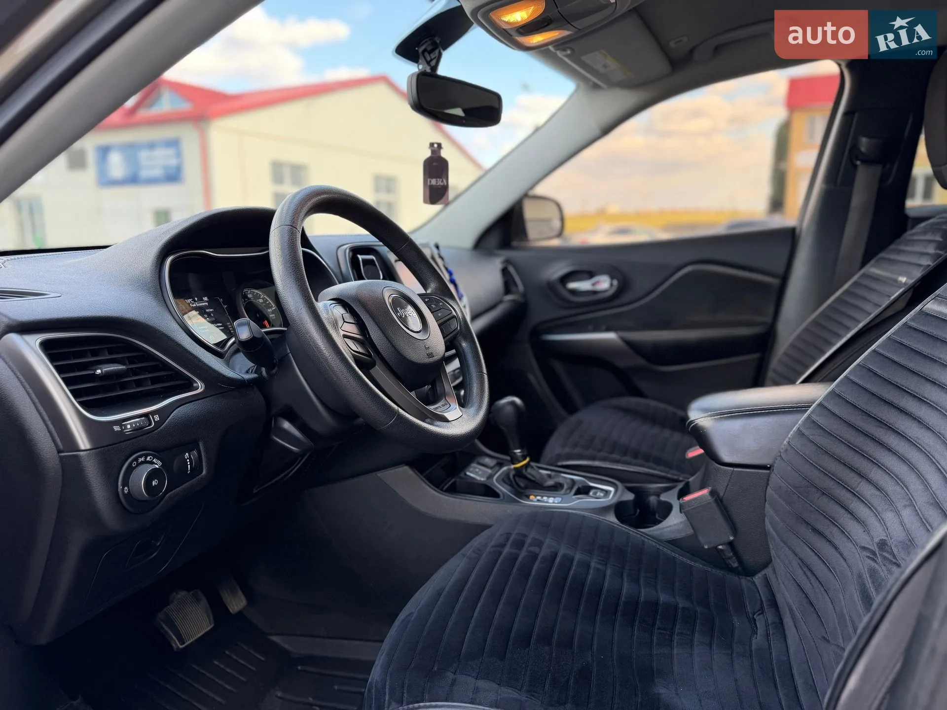 2019 Jeep Cherokee - мініатюра 46