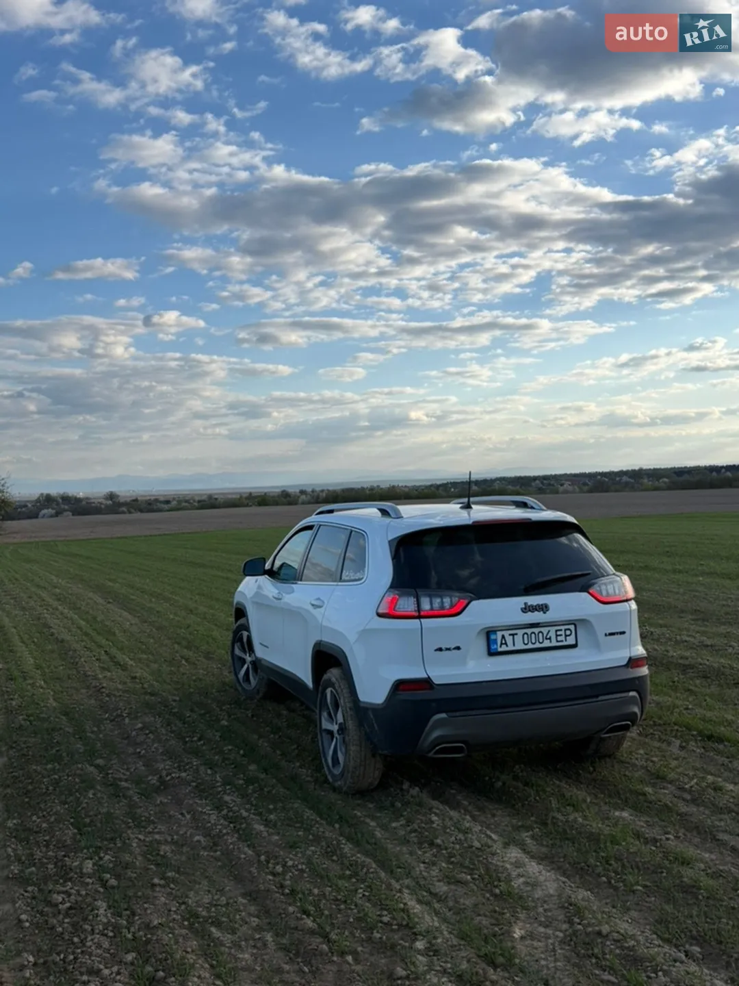 2019 Jeep Cherokee - мініатюра 10