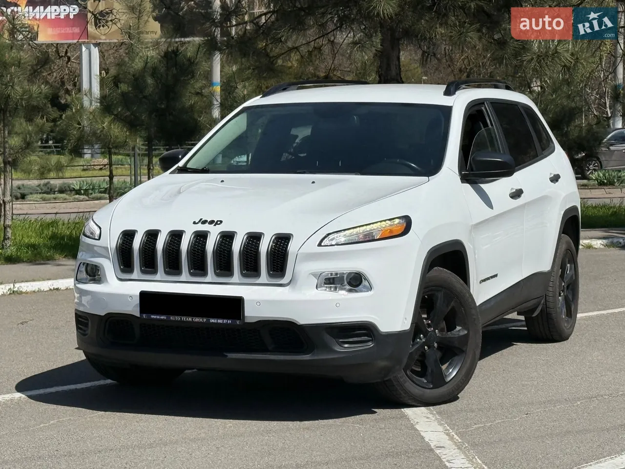 2015 Jeep Cherokee - мініатюра 18