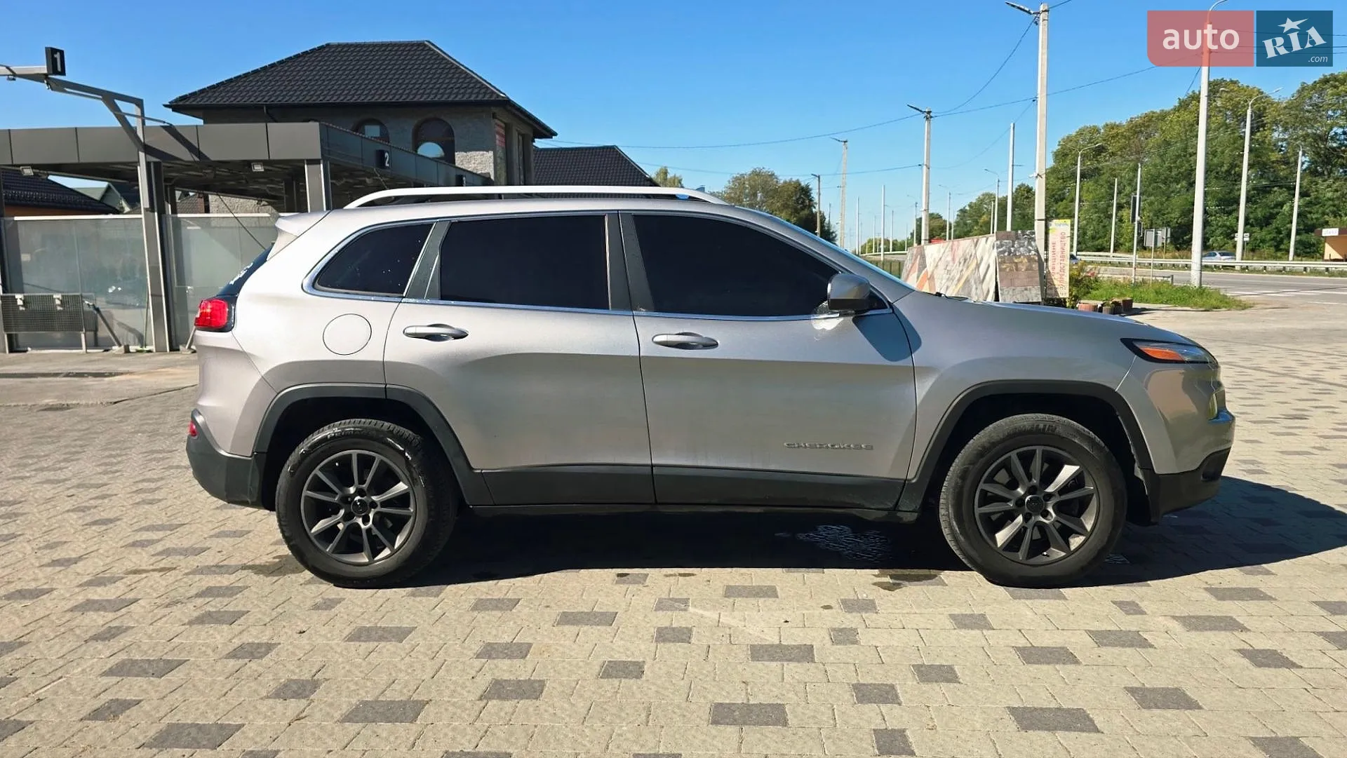 2015 Jeep Cherokee - мініатюра 4