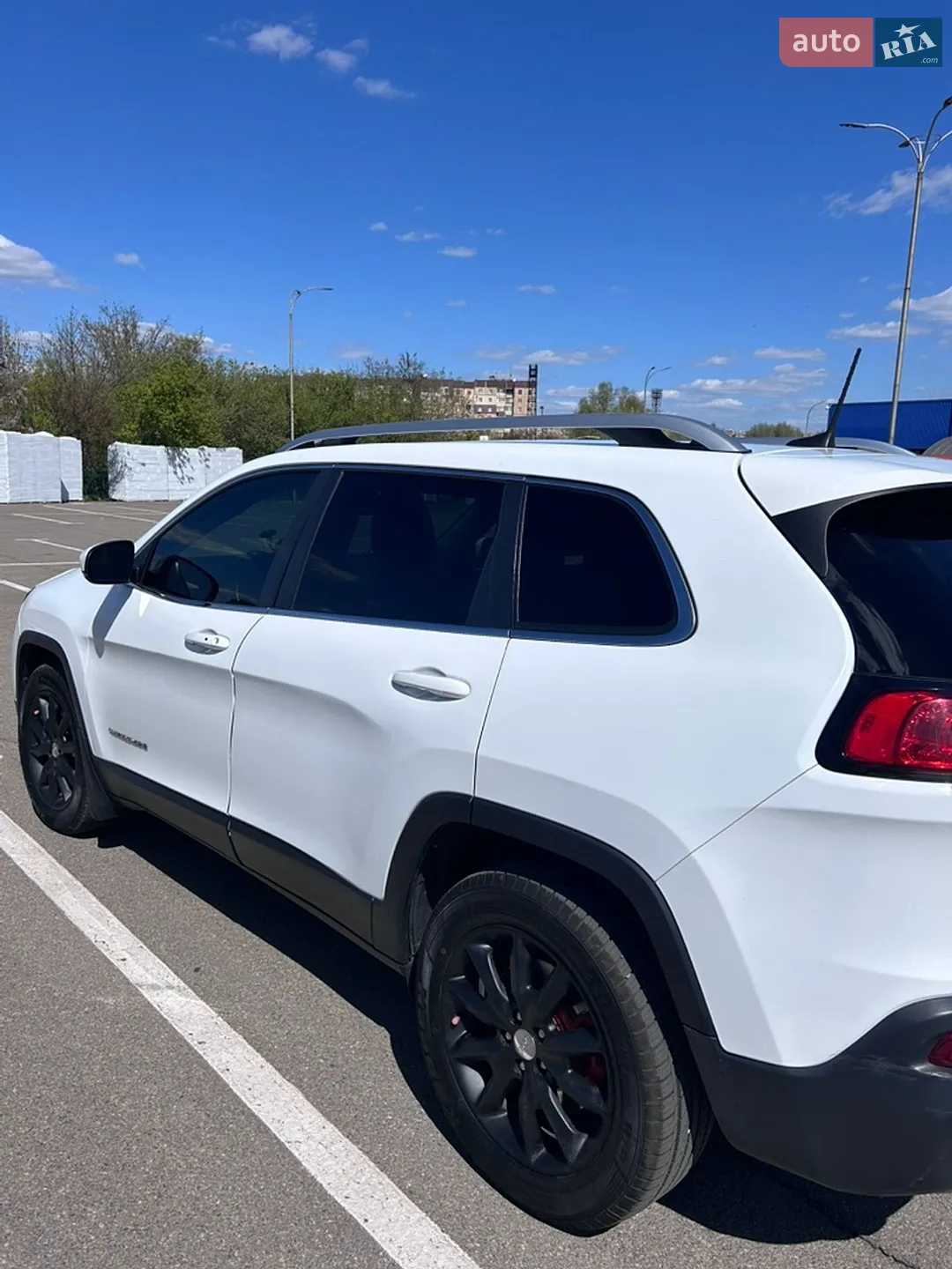 2016 Jeep Cherokee - мініатюра 2