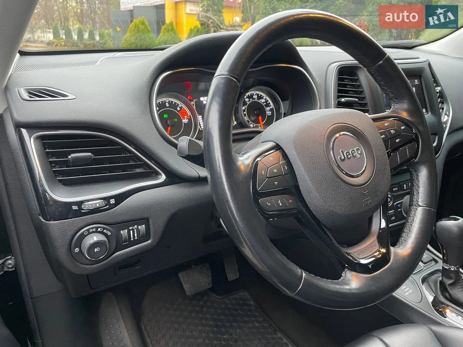 2020 Jeep Cherokee - мініатюра 10