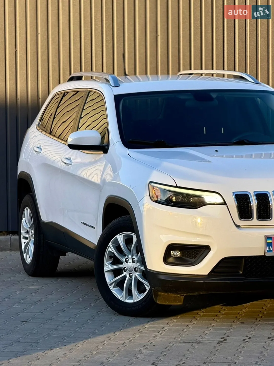 2019 Jeep Cherokee - мініатюра 5