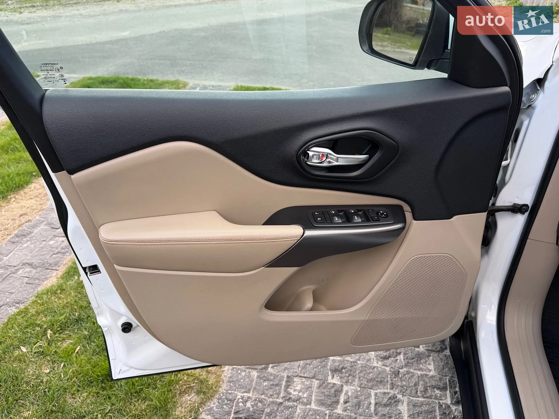2018 Jeep Cherokee - мініатюра 22