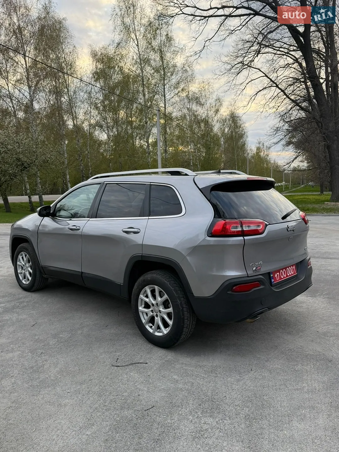 2017 Jeep Cherokee - мініатюра 3