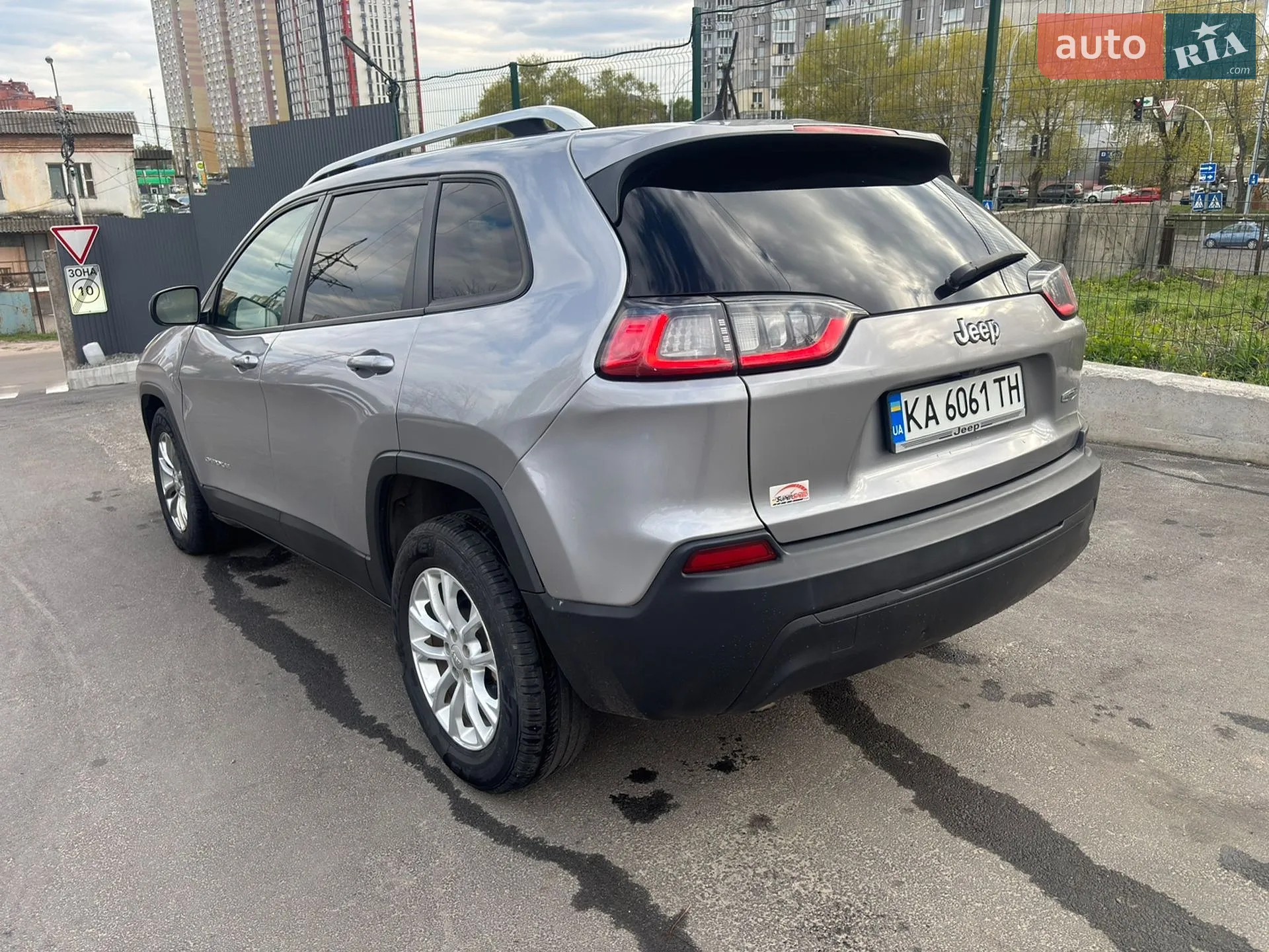 2020 Jeep Cherokee - мініатюра 18