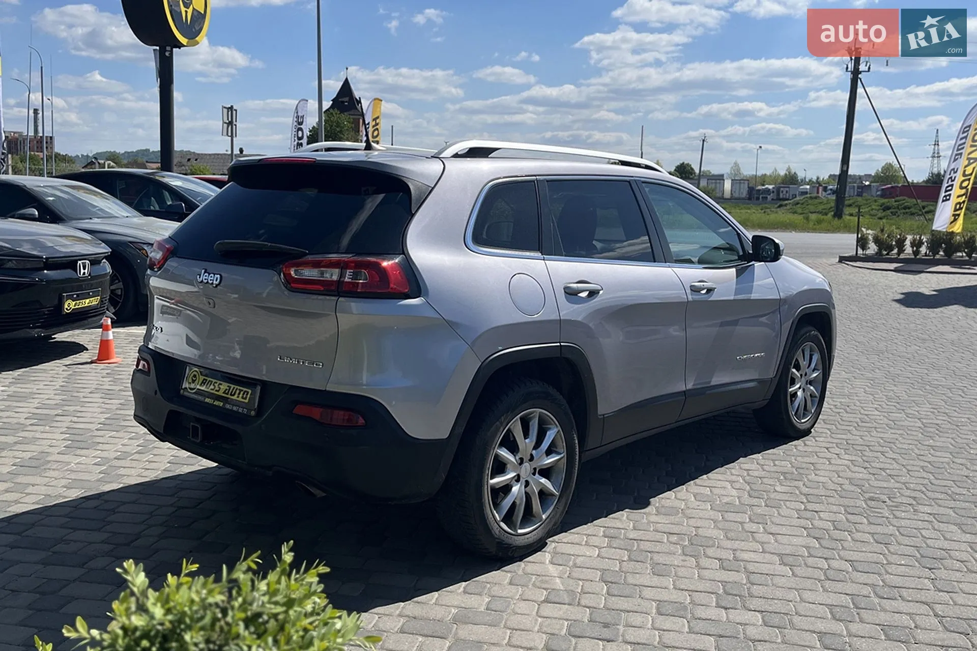 2017 Jeep Cherokee - мініатюра 7
