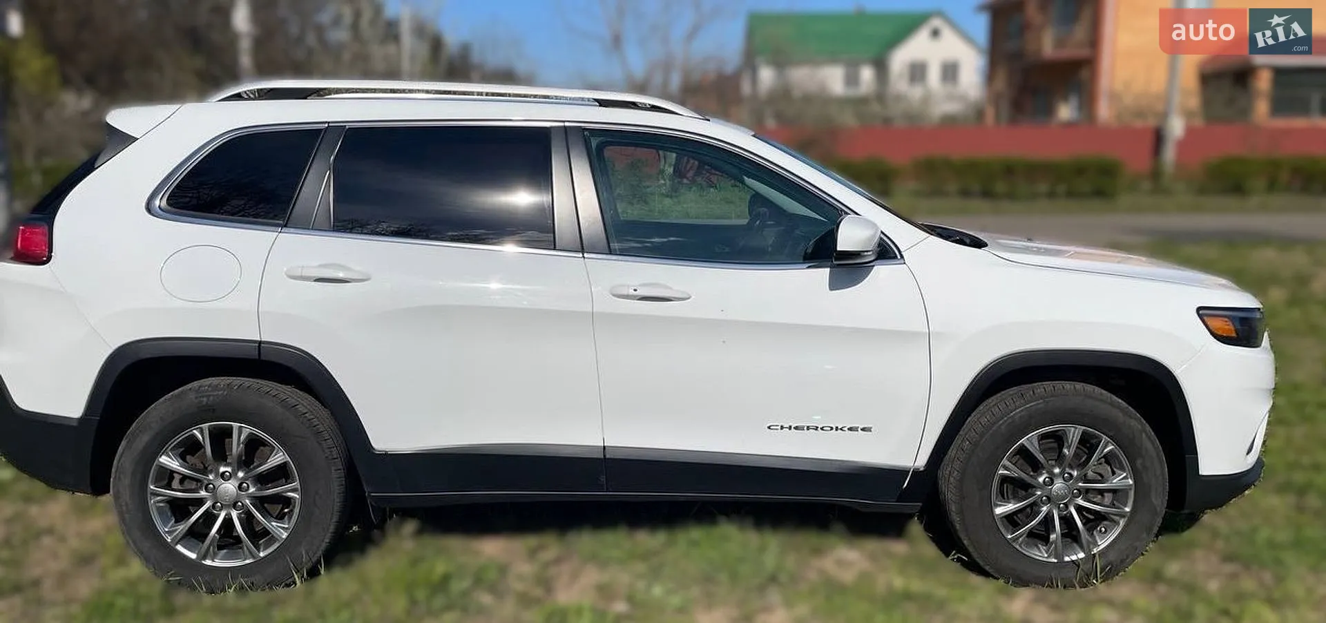 2020 Jeep Cherokee - мініатюра 12