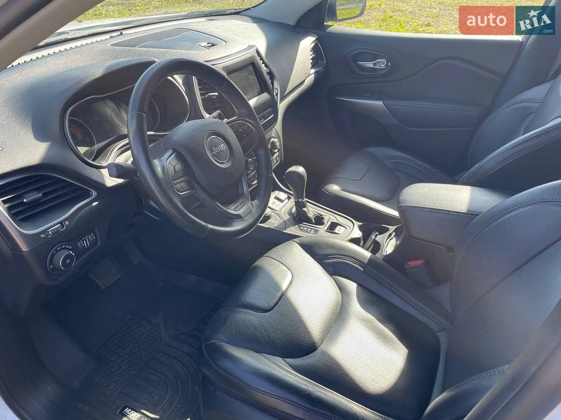 2020 Jeep Cherokee - мініатюра 30