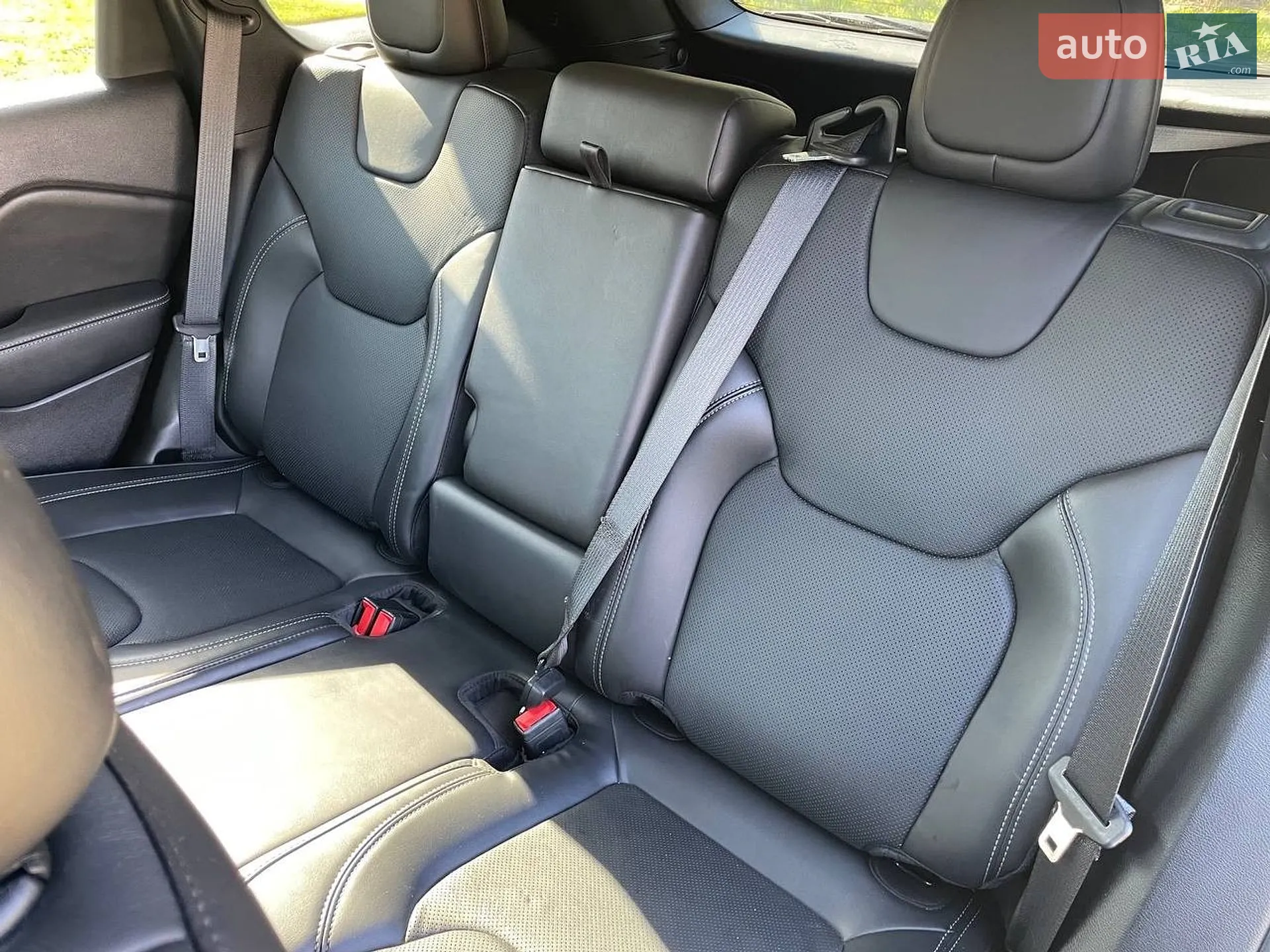 2020 Jeep Cherokee - мініатюра 36