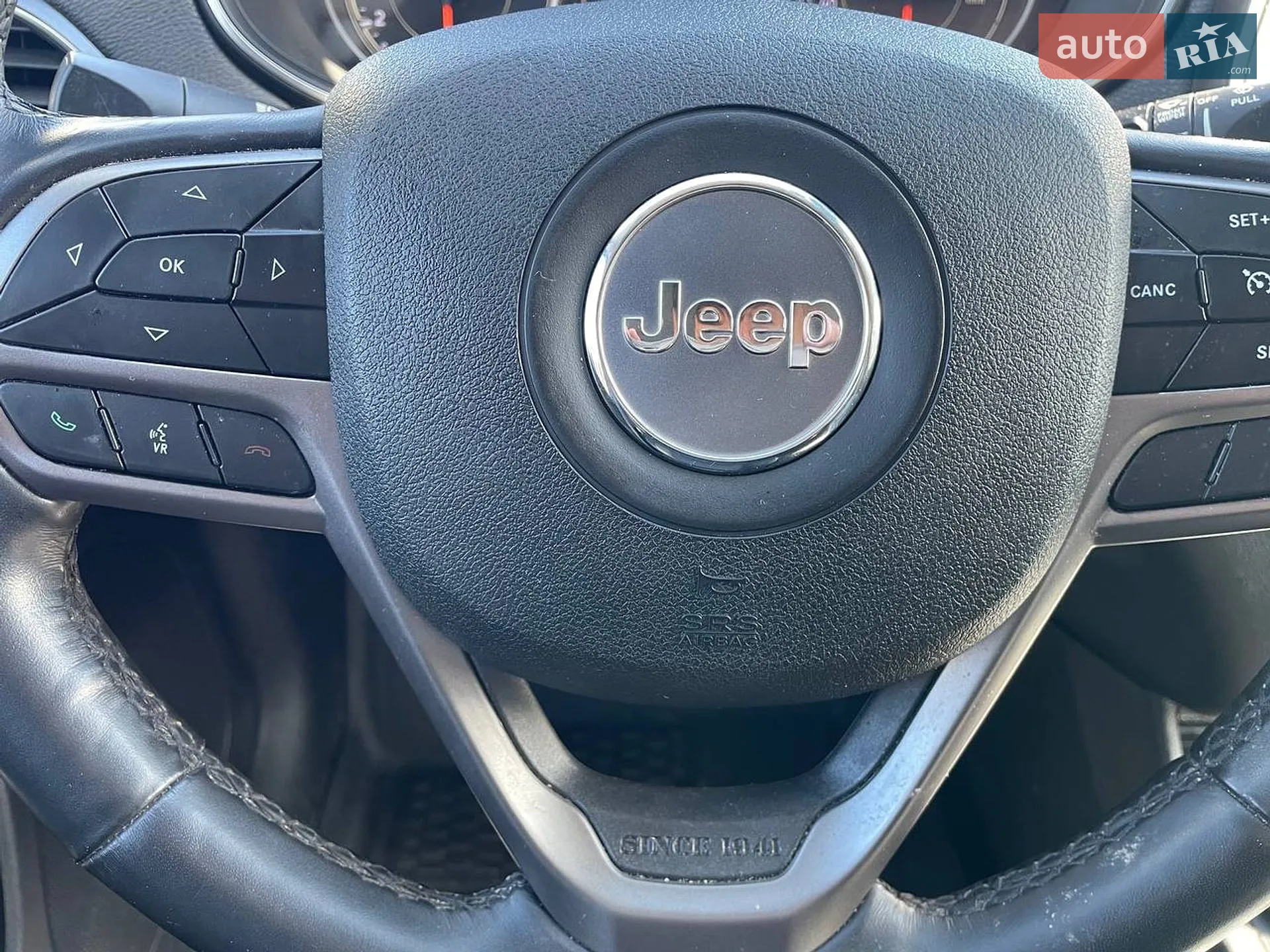 2020 Jeep Cherokee - мініатюра 33