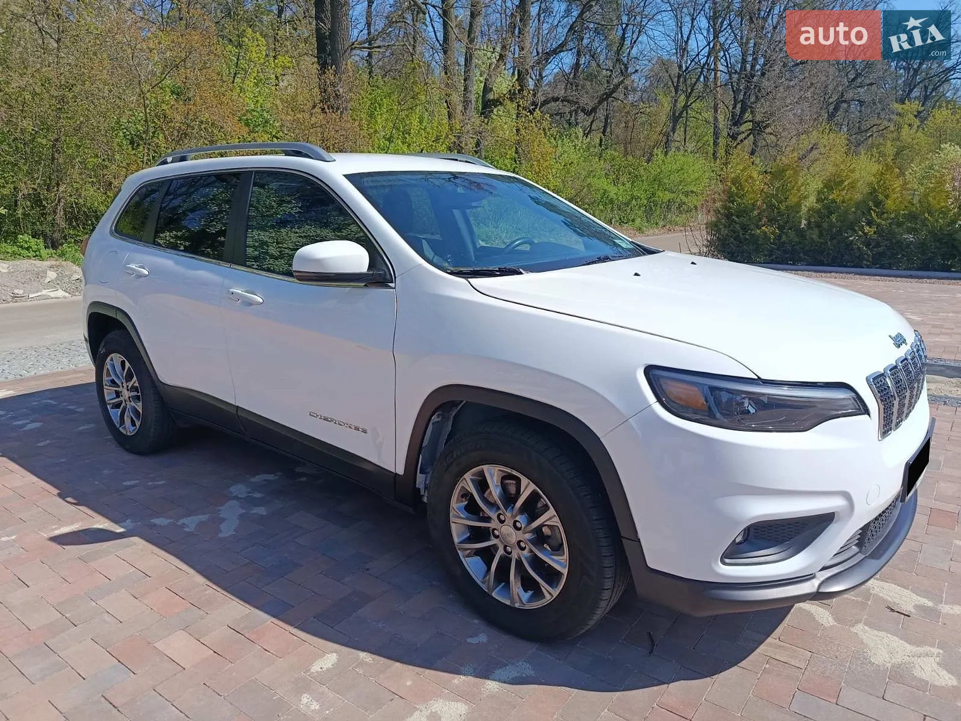 2020 Jeep Cherokee - мініатюра 11