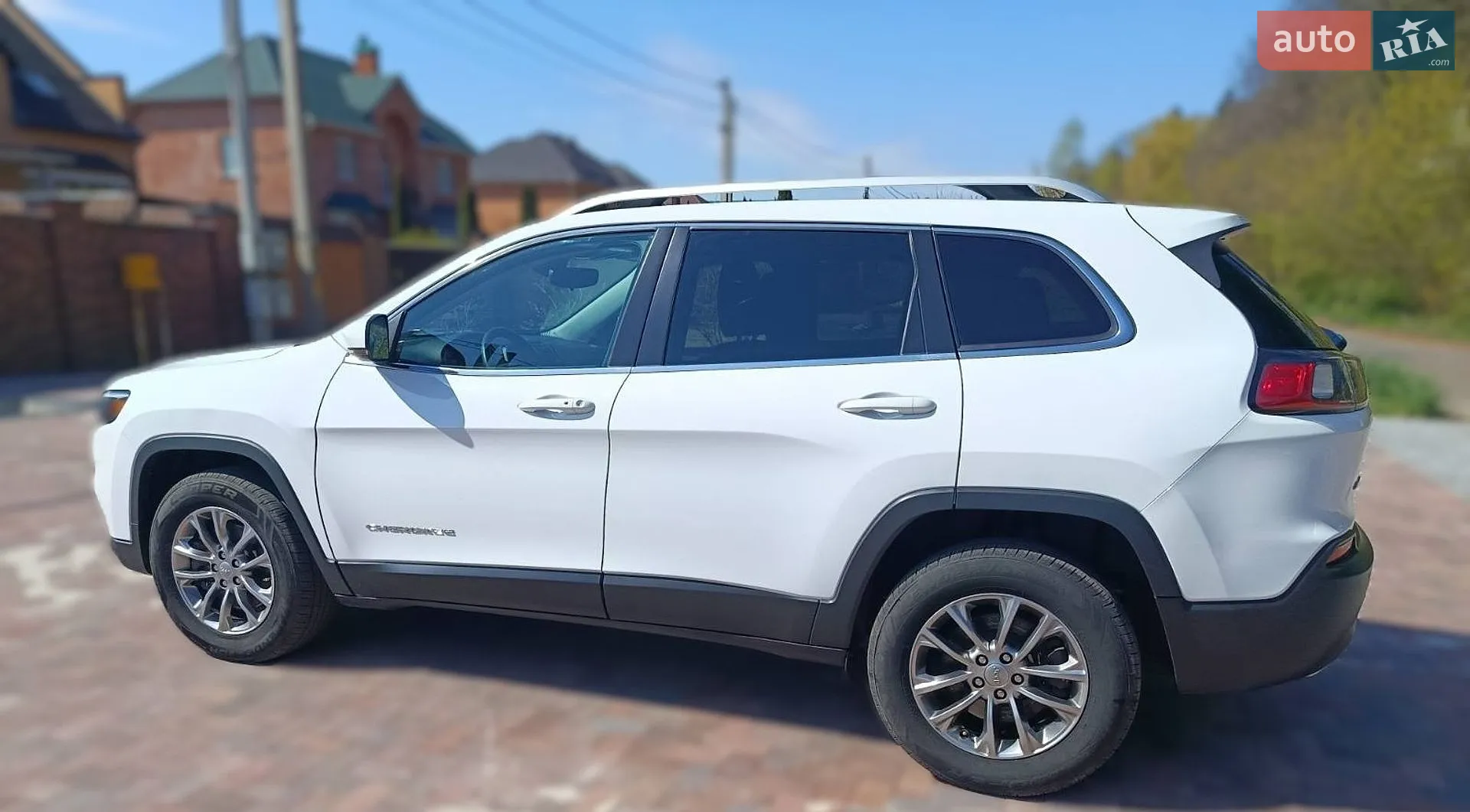 2020 Jeep Cherokee - мініатюра 8