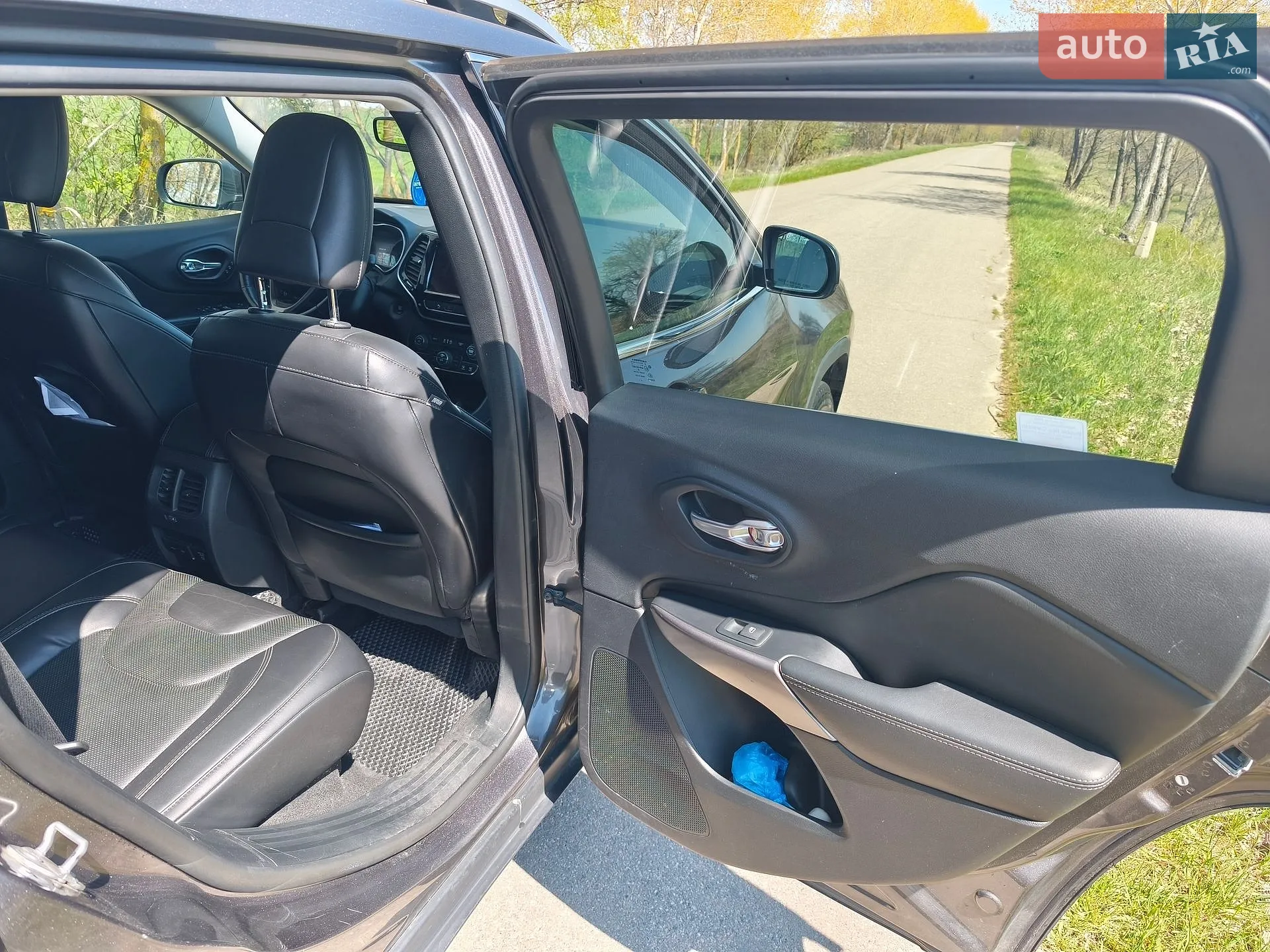 2018 Jeep Cherokee - мініатюра 25