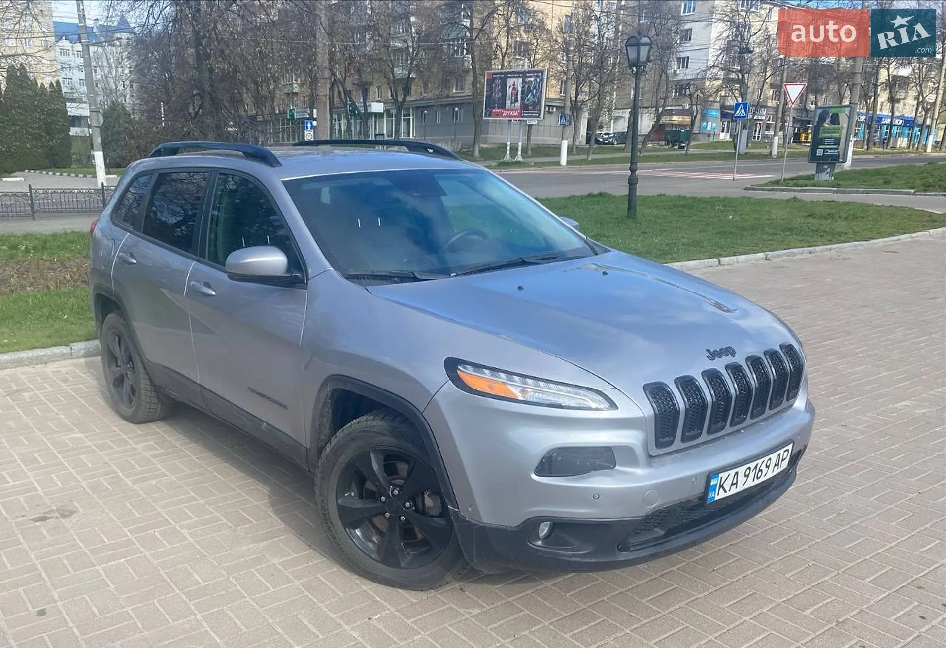 2017 Jeep Cherokee - фото 1