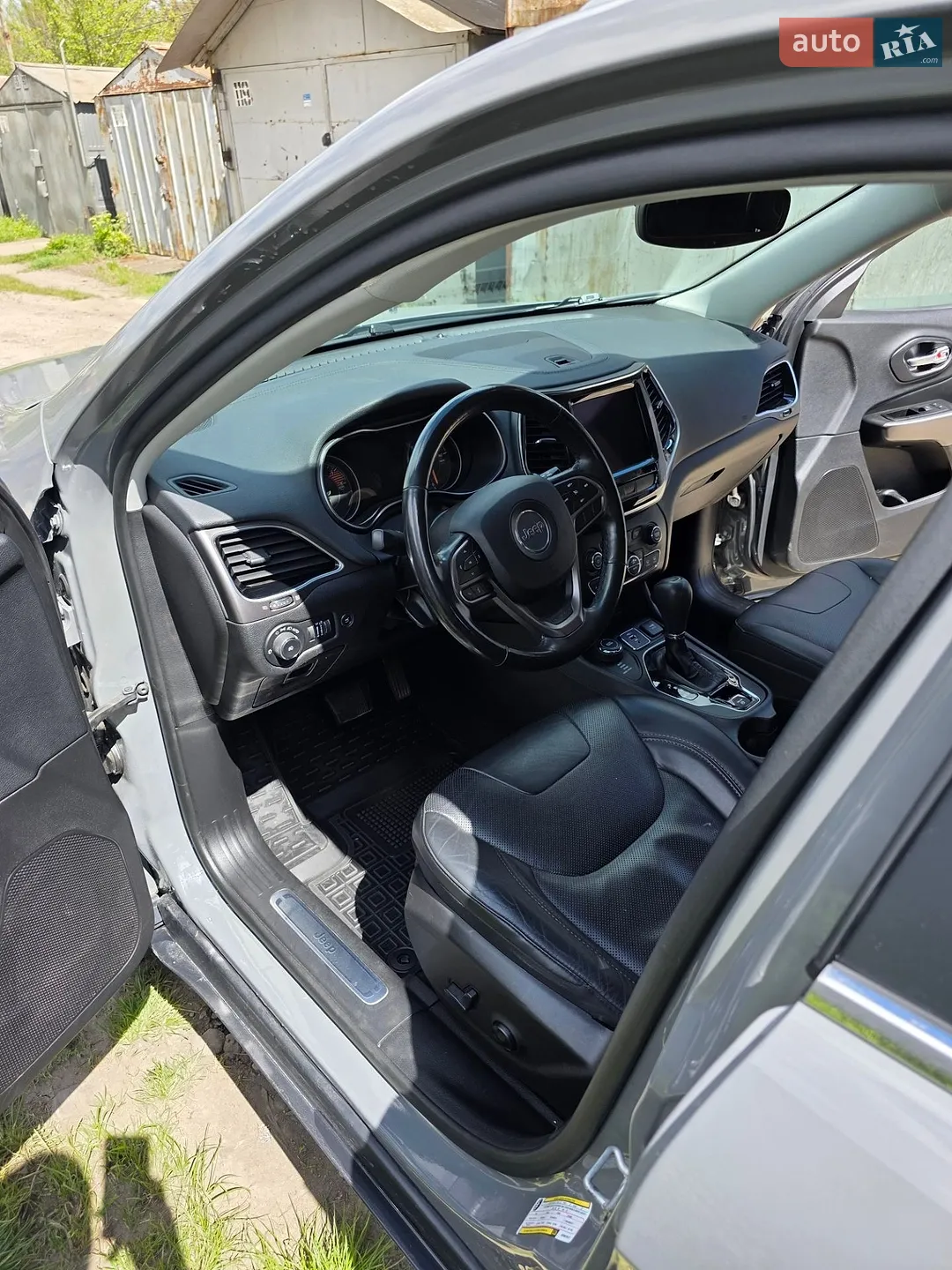 2019 Jeep Cherokee - мініатюра 24