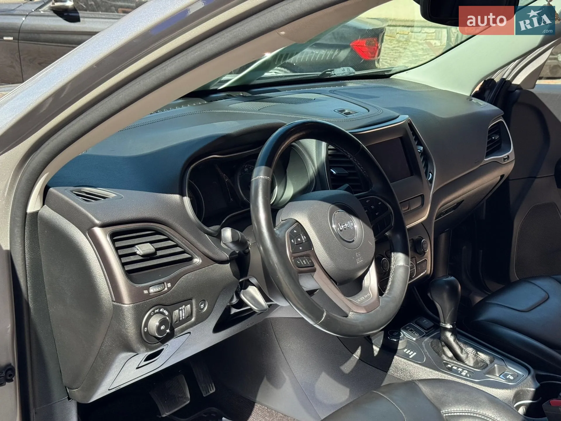 2018 Jeep Cherokee - мініатюра 130