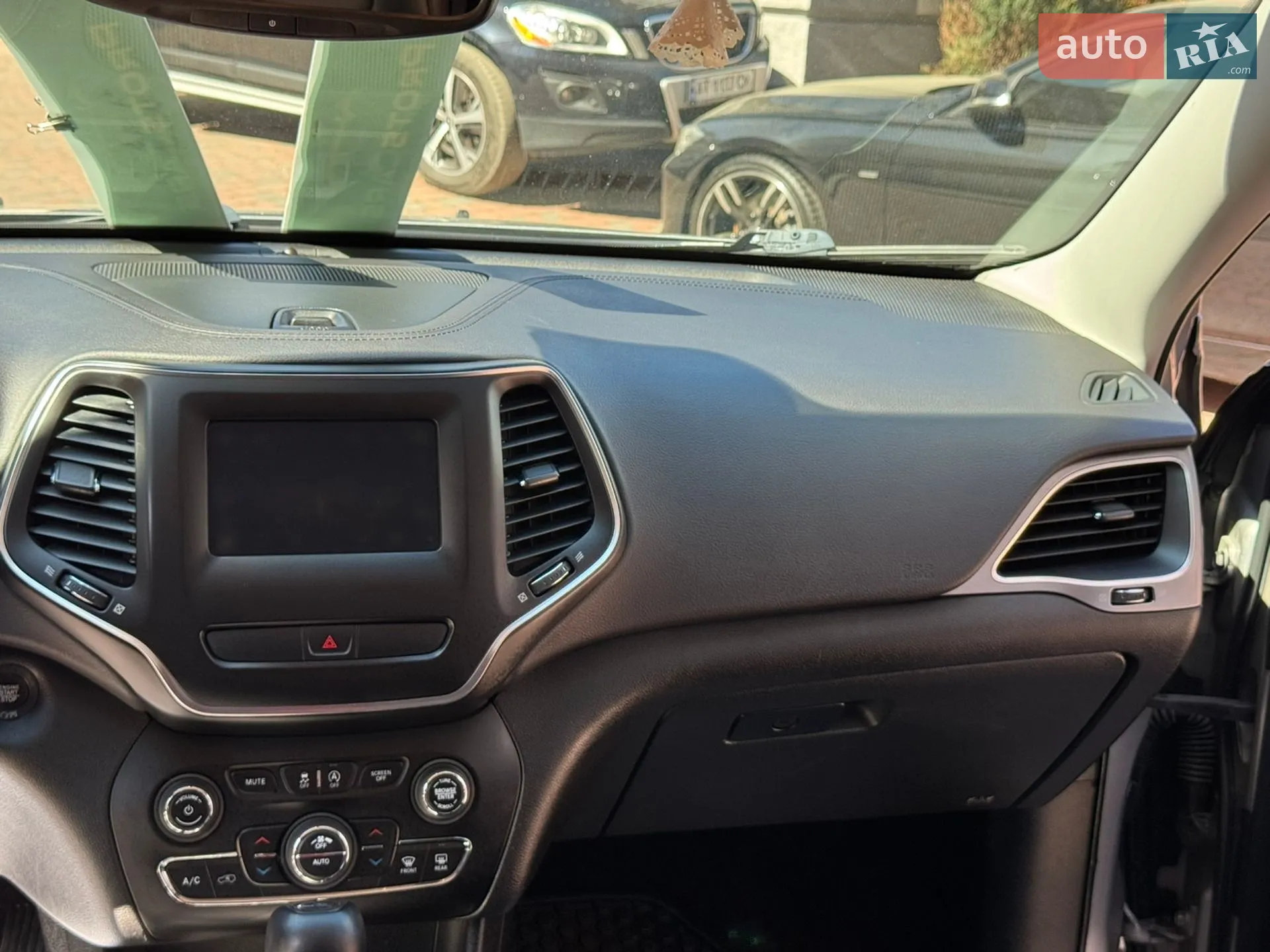 2018 Jeep Cherokee - мініатюра 138