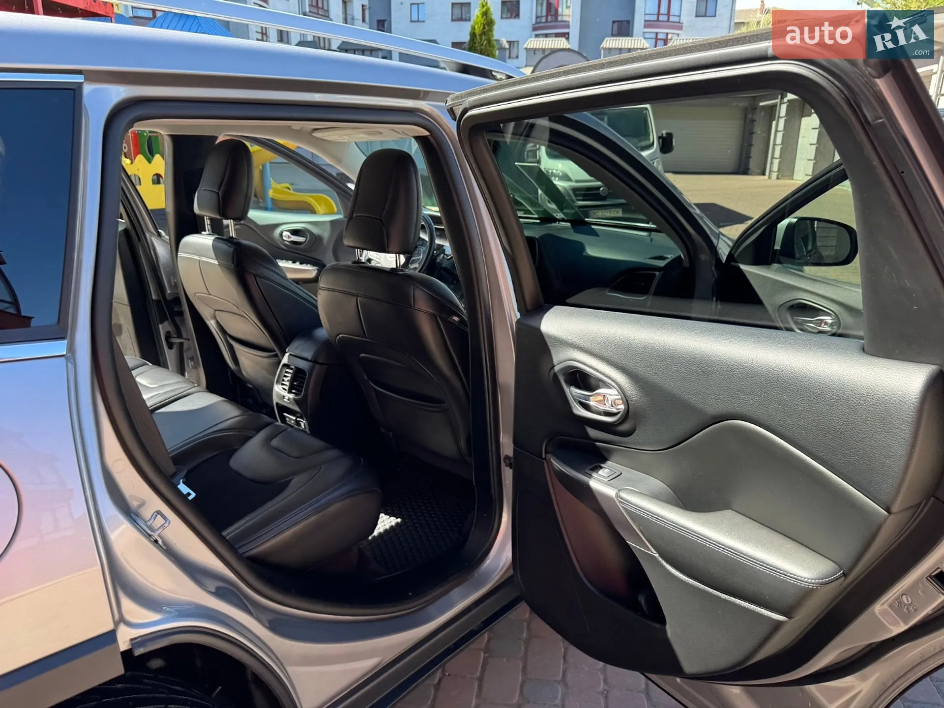 2018 Jeep Cherokee - мініатюра 170
