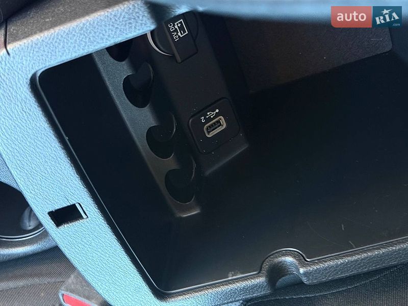 Внедорожник / Кроссовер Jeep Cherokee 2019 в Ровно