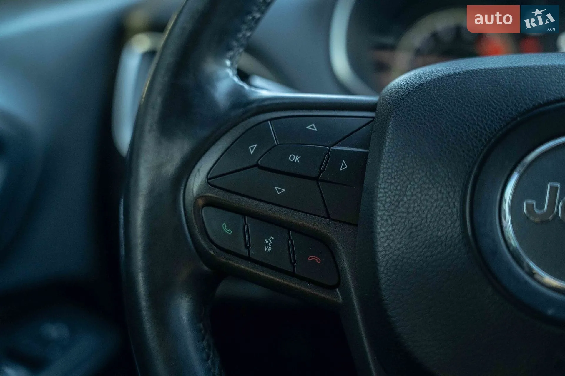 2019 Jeep Cherokee - мініатюра 26