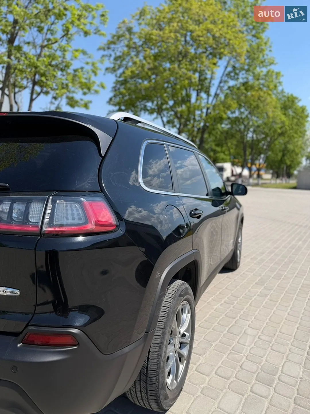 2020 Jeep Cherokee - мініатюра 12
