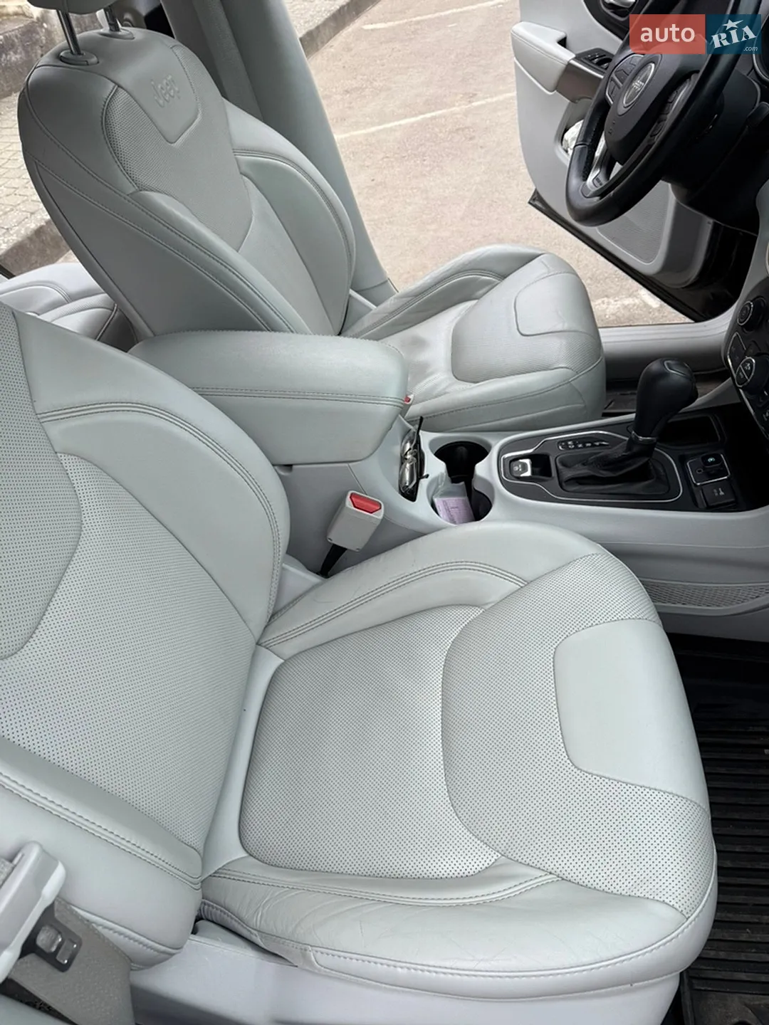 2020 Jeep Cherokee - мініатюра 18