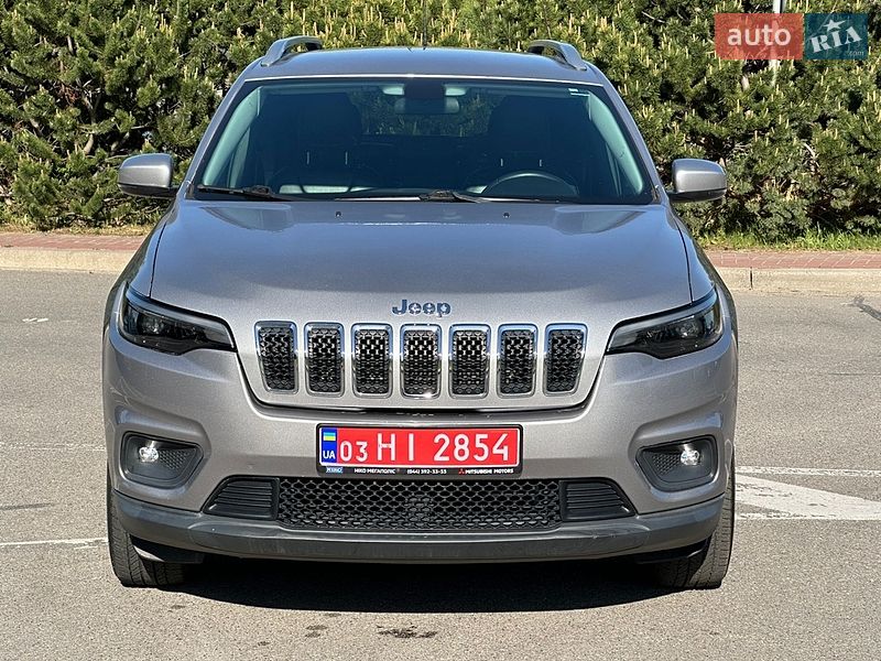 Внедорожник / Кроссовер Jeep Cherokee 2019 в Киеве