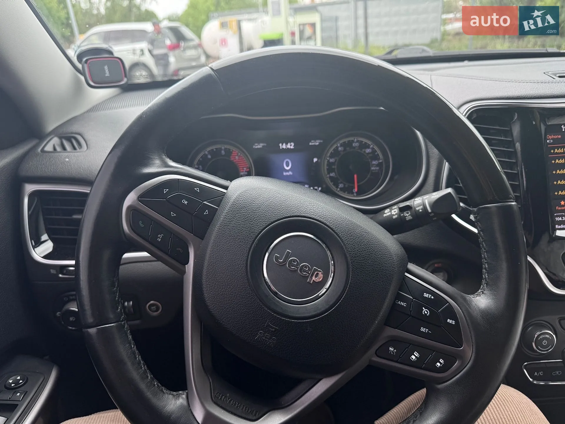 2018 Jeep Cherokee - мініатюра 25