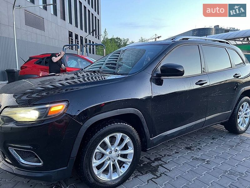 Внедорожник / Кроссовер Jeep Cherokee 2019 в Киеве