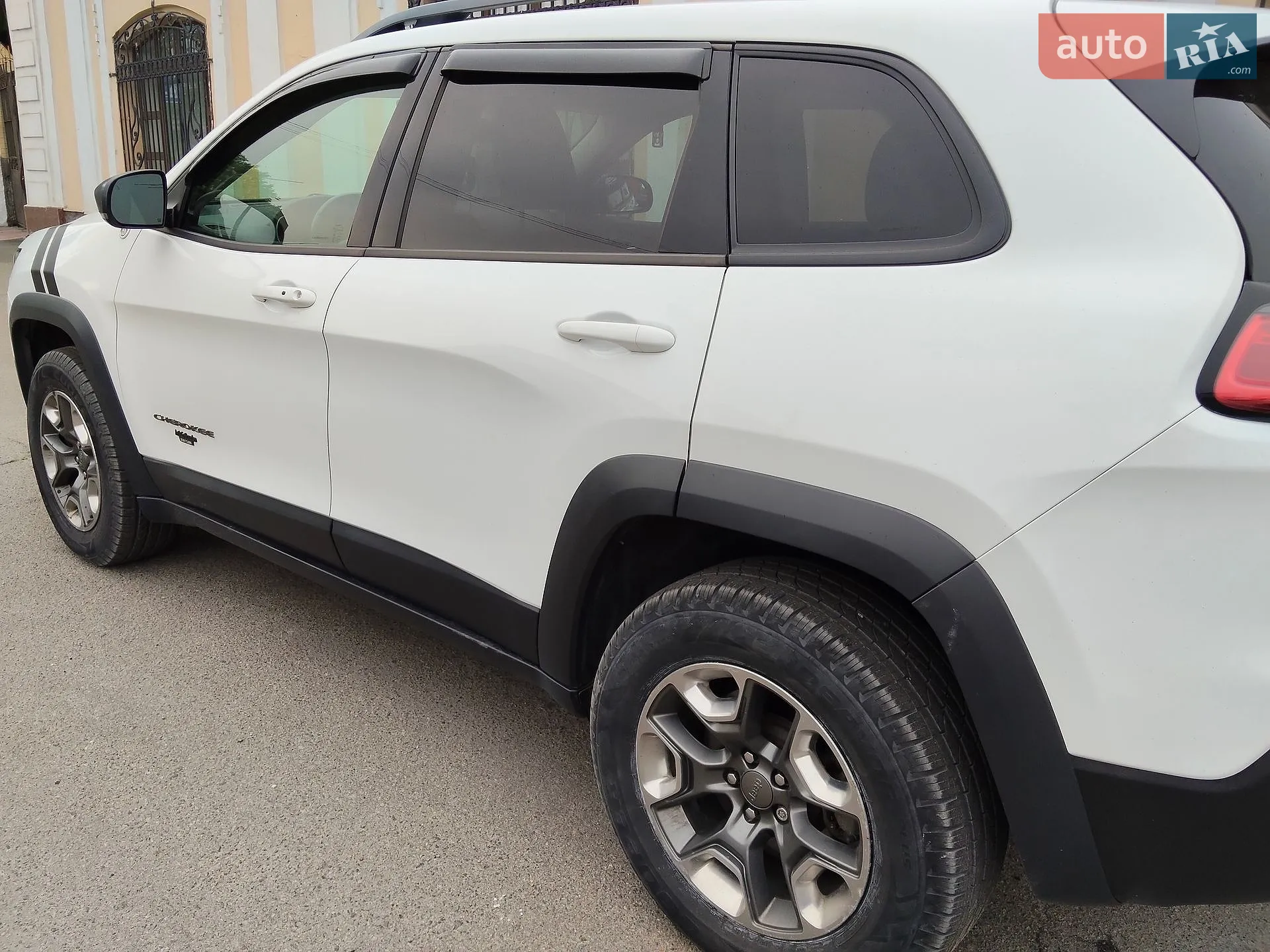 2019 Jeep Cherokee - мініатюра 6