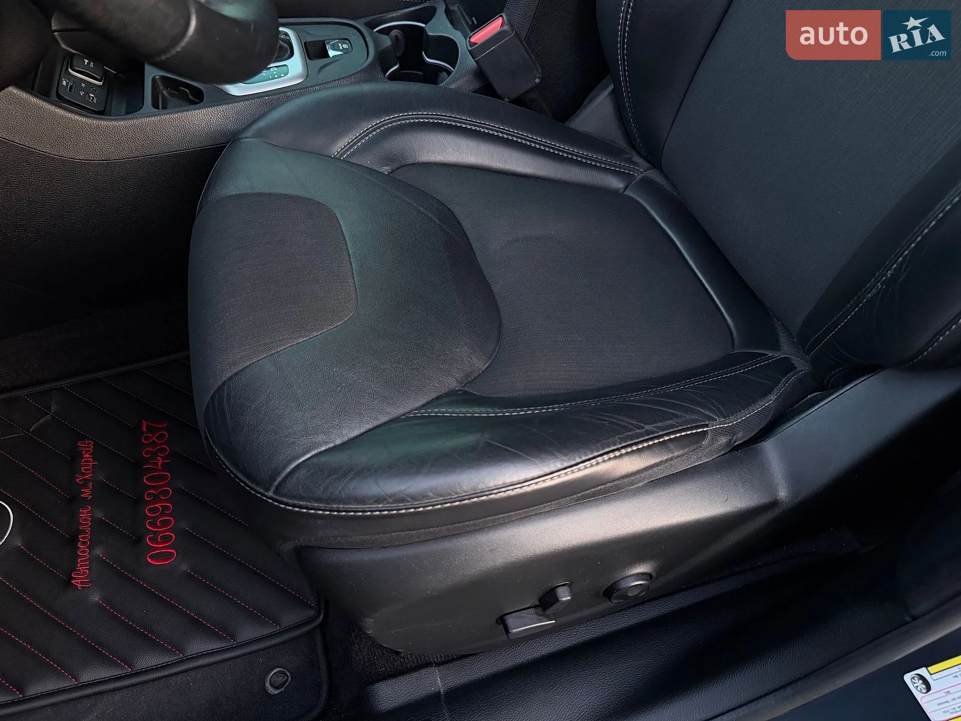2017 Jeep Cherokee - мініатюра 14