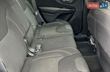 Внедорожник / Кроссовер Jeep Cherokee 2015 в Виннице фото 12 Внедорожник / Кроссовер Jeep Cherokee 2015 в Виннице