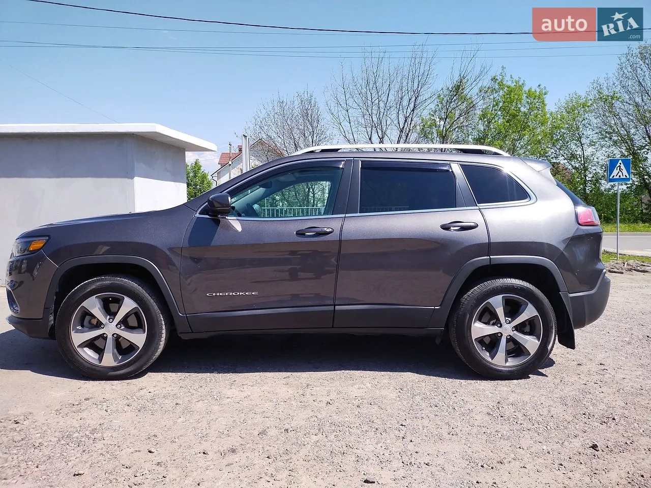 2020 Jeep Cherokee - мініатюра 24