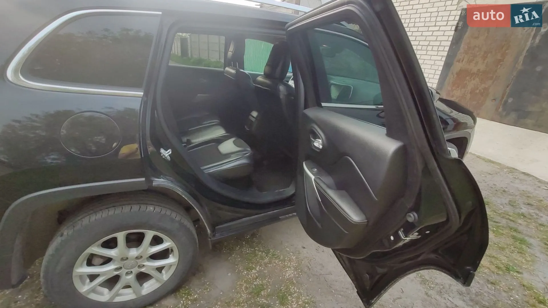 2017 Jeep Cherokee - мініатюра 38