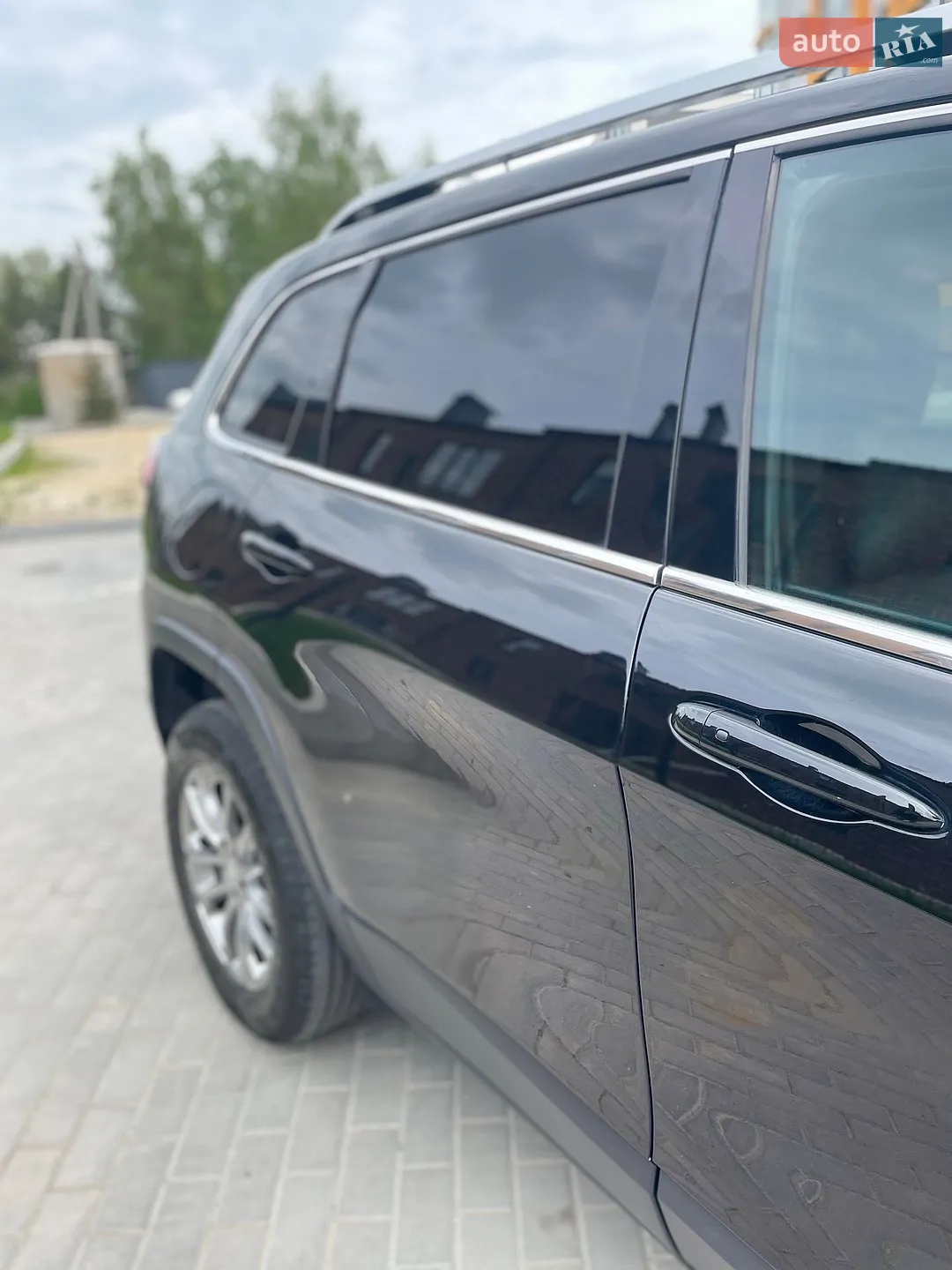 2018 Jeep Cherokee - мініатюра 27