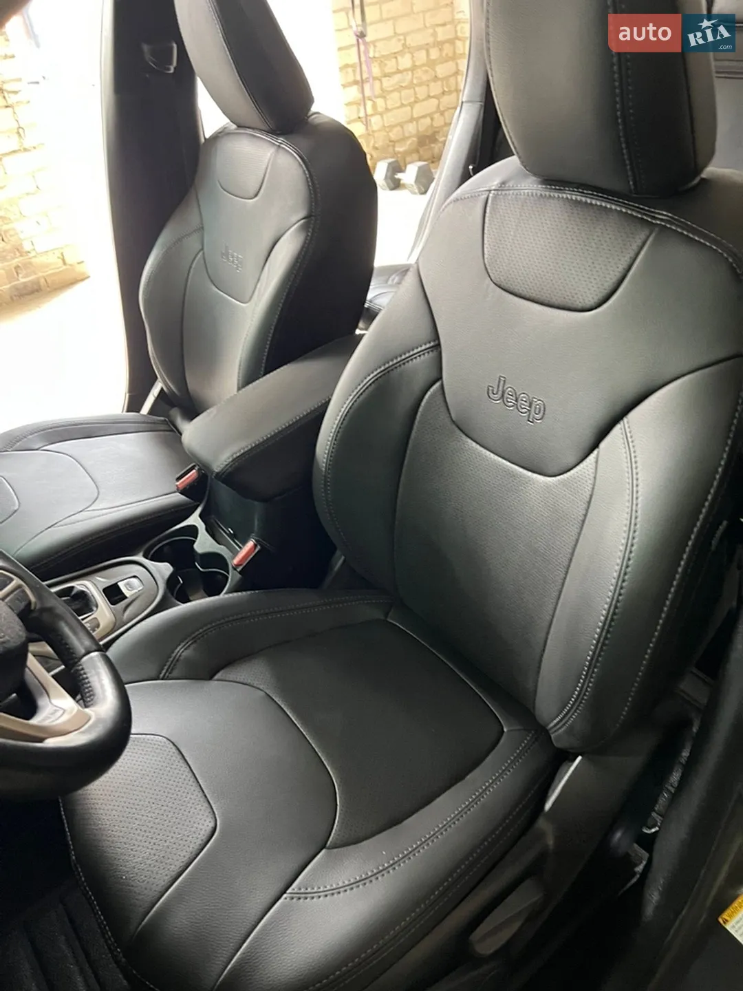 2016 Jeep Cherokee - мініатюра 13