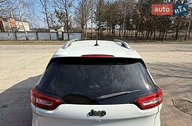Внедорожник / Кроссовер Jeep Cherokee 2016 в Вараше