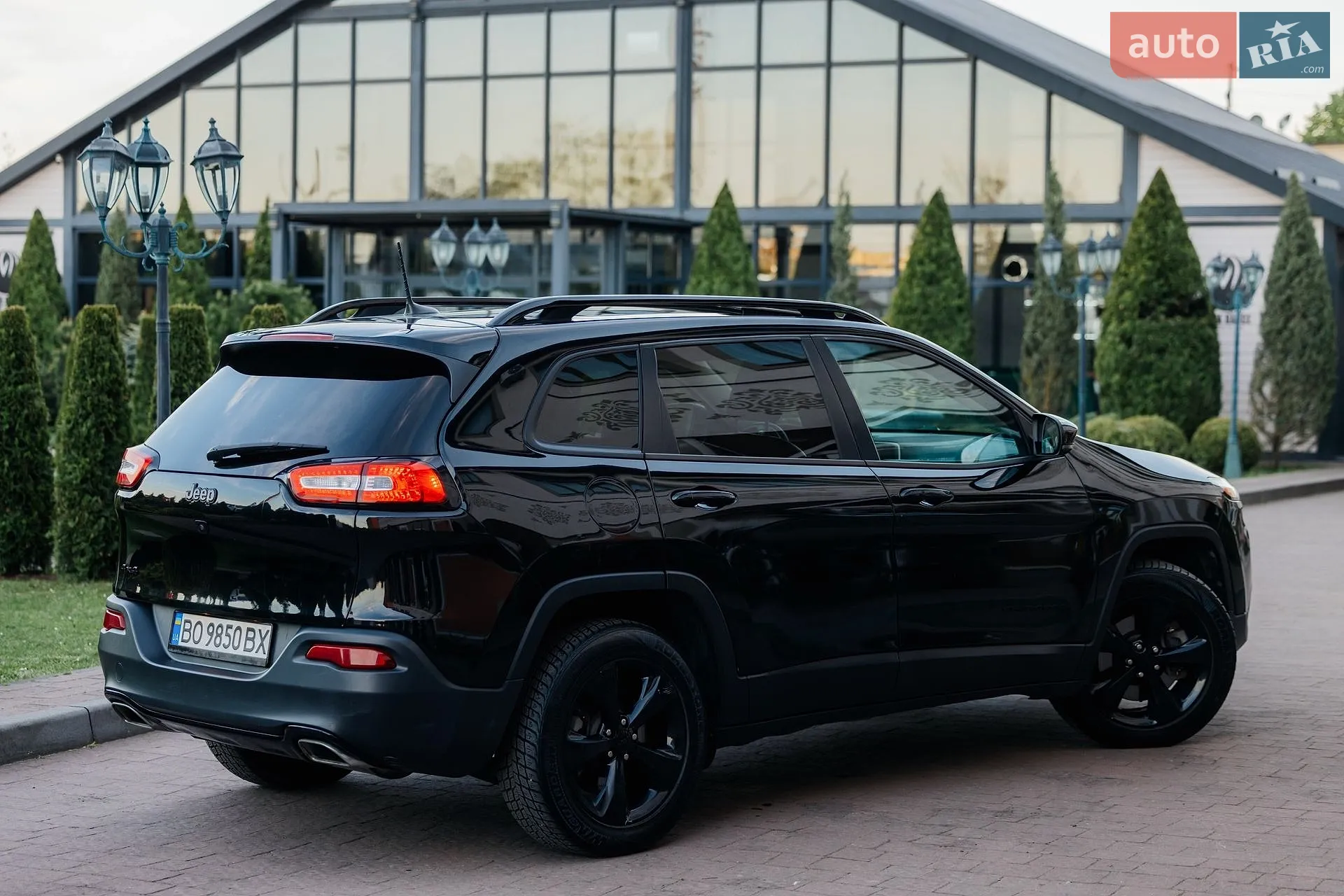 2016 Jeep Cherokee - мініатюра 24