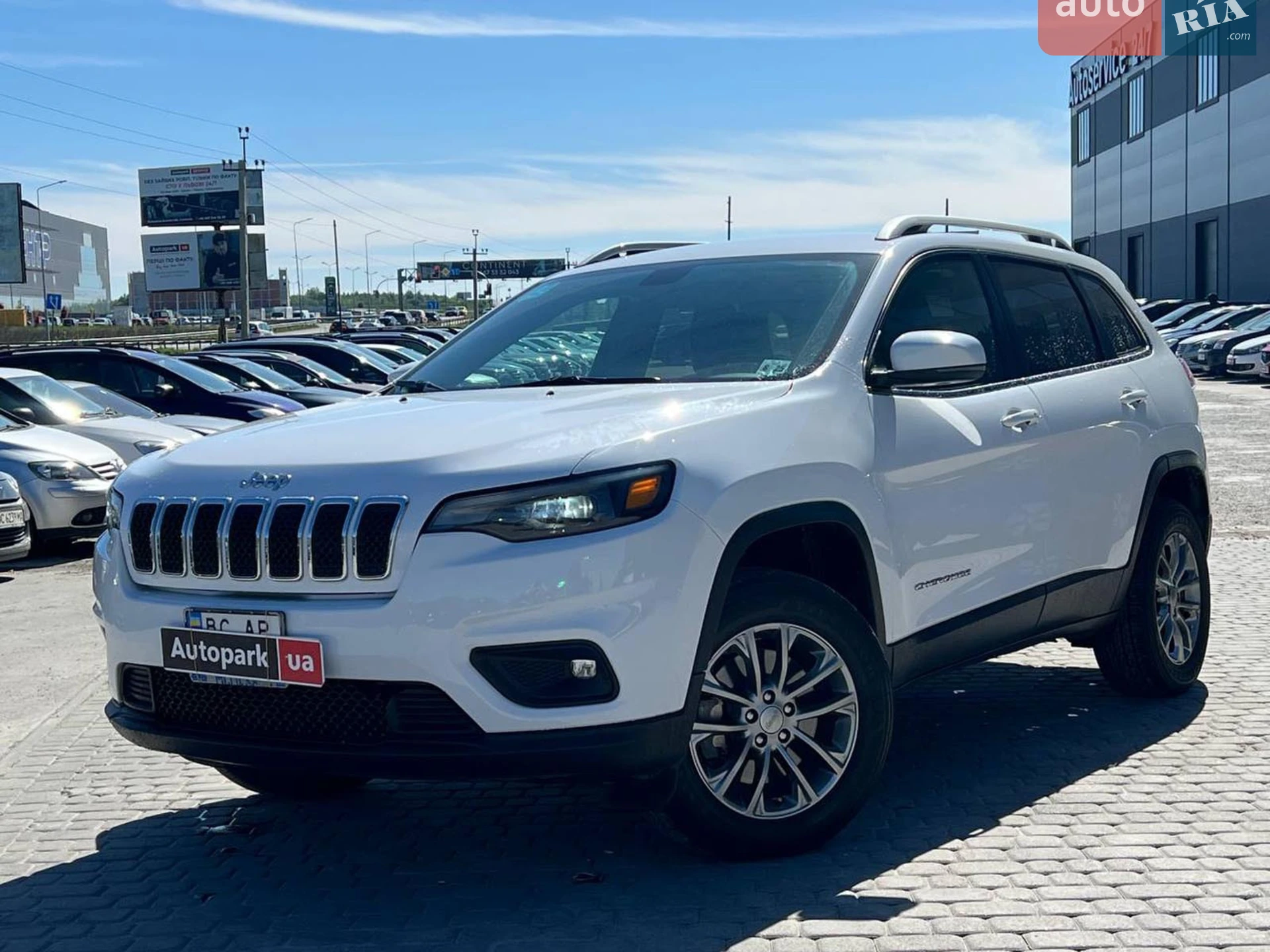2019 Jeep Cherokee - фото 1