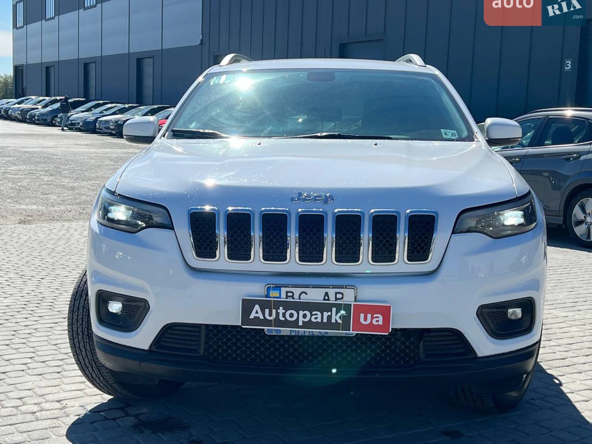 2019 Jeep Cherokee - мініатюра 2