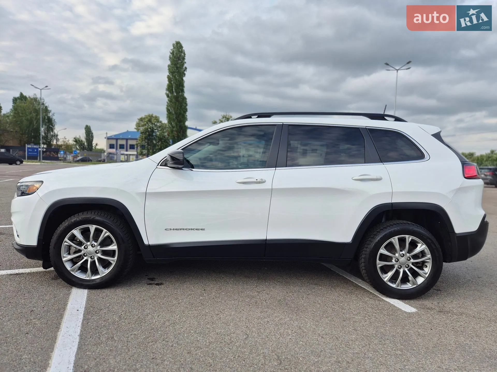 2022 Jeep Cherokee - мініатюра 2