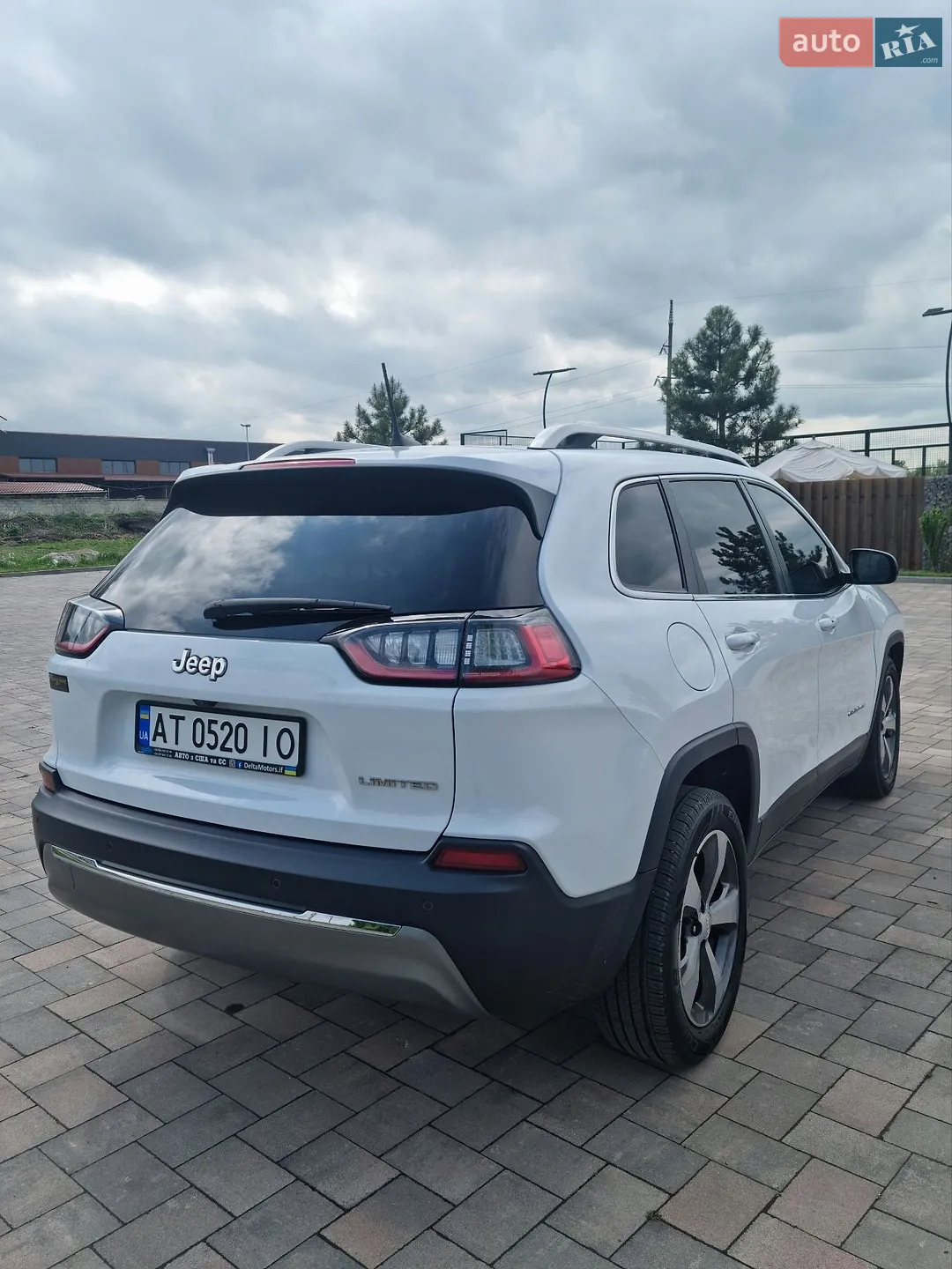 2018 Jeep Cherokee - мініатюра 13