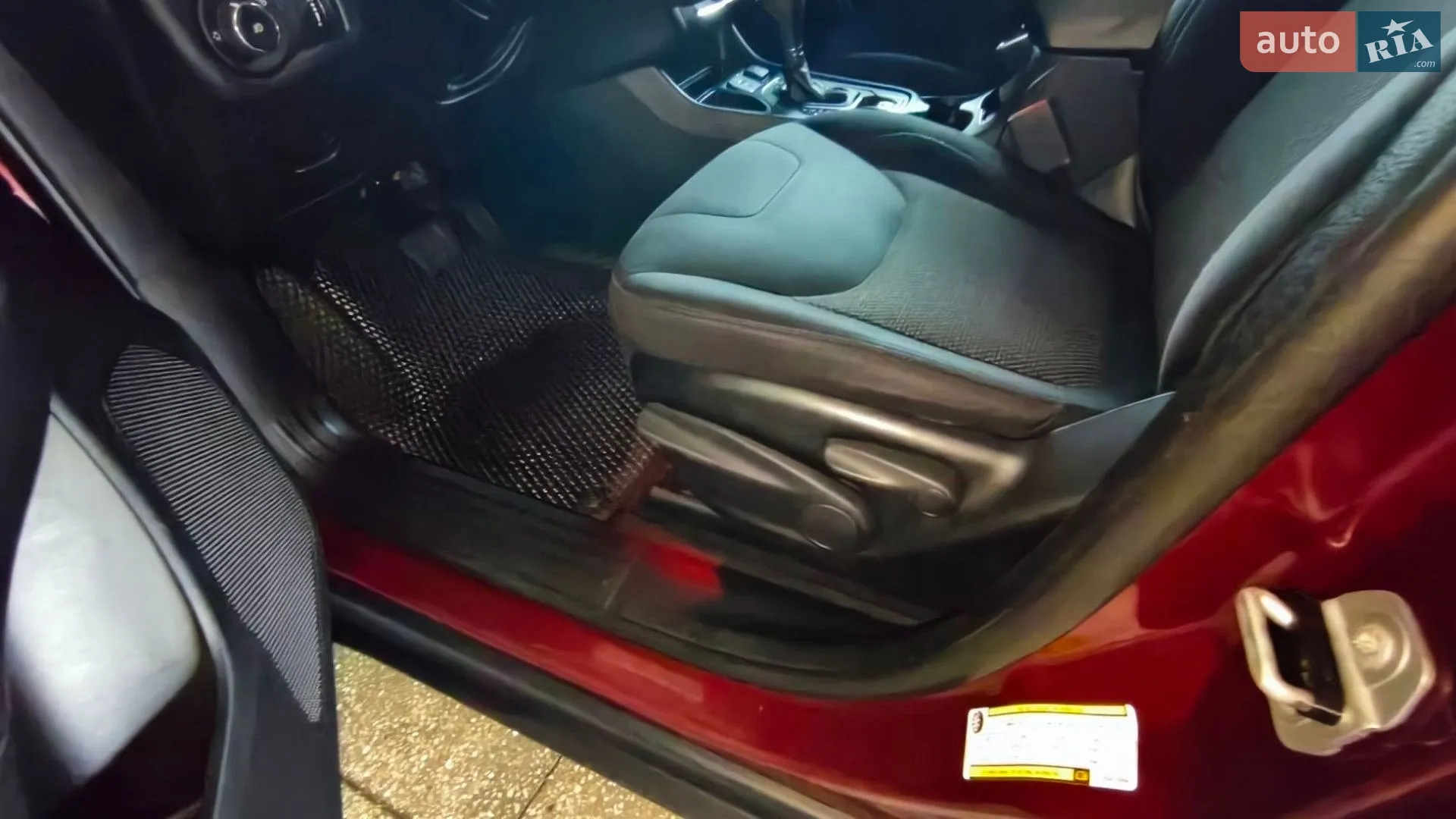 2019 Jeep Cherokee - мініатюра 21