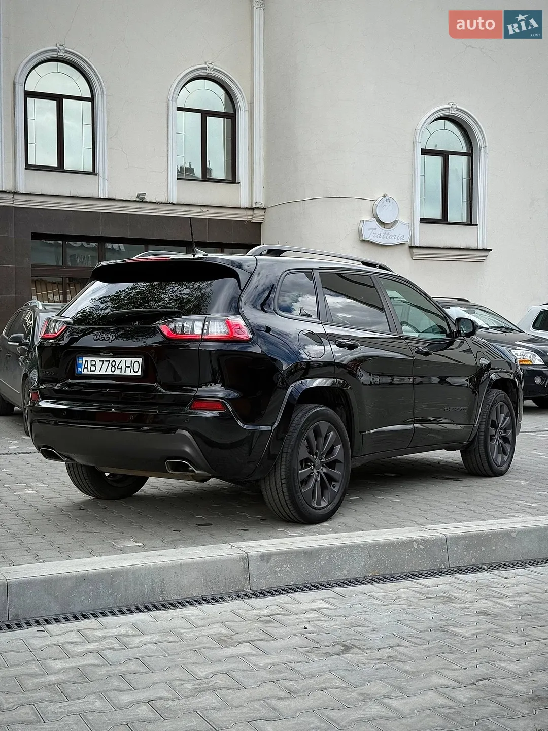 2018 Jeep Cherokee - мініатюра 8