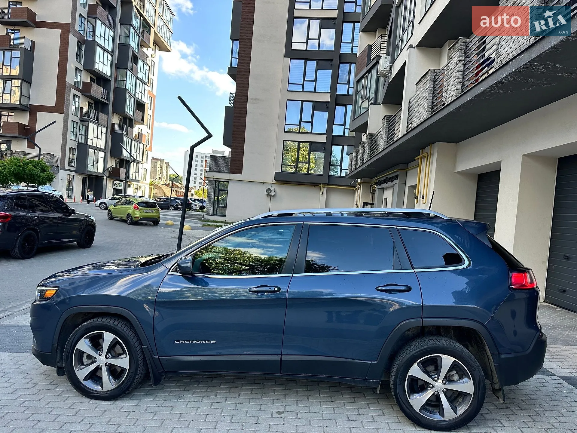 2019 Jeep Cherokee - мініатюра 6