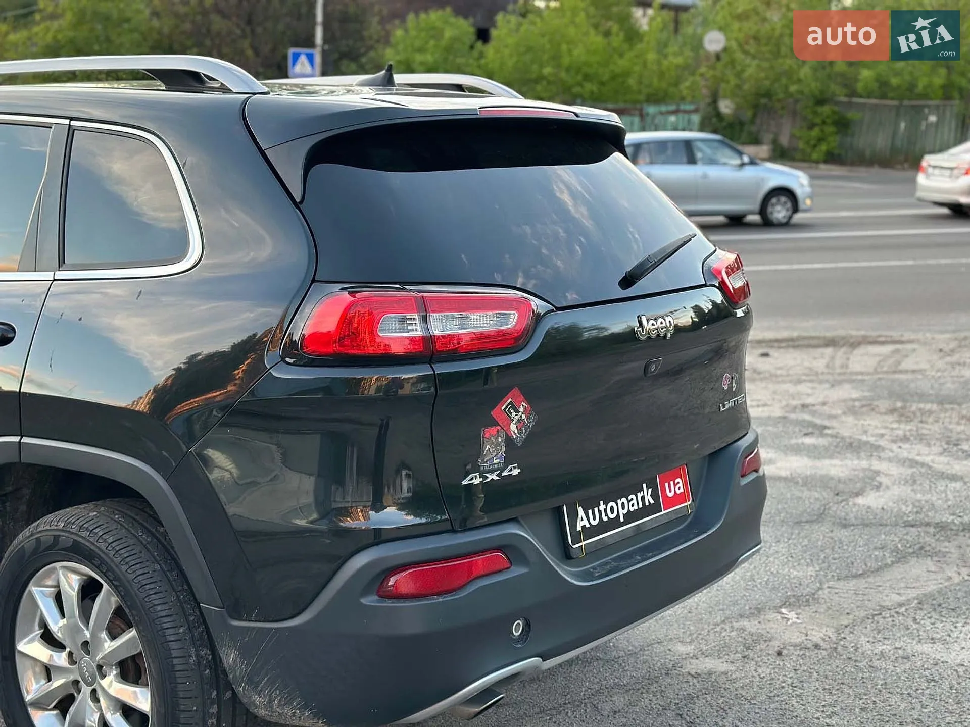 2015 Jeep Cherokee - мініатюра 10