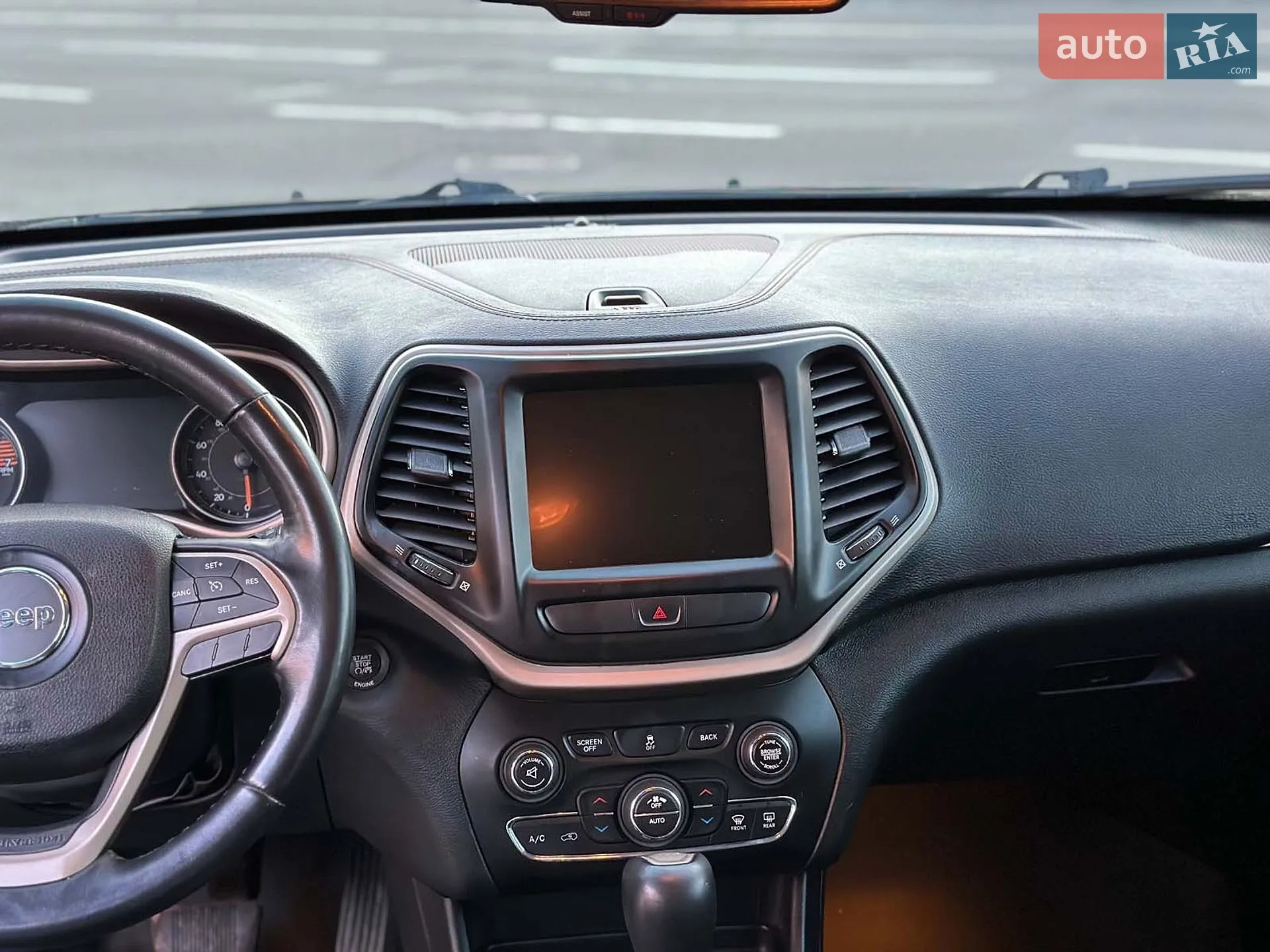 2015 Jeep Cherokee - мініатюра 17