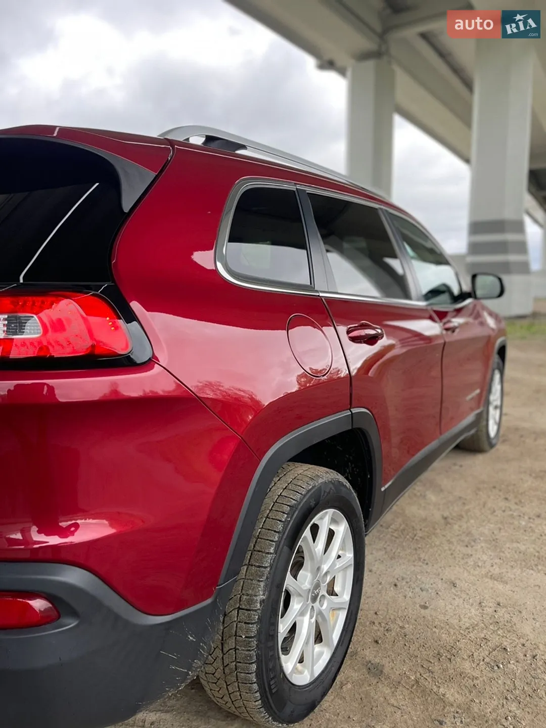 2016 Jeep Cherokee - мініатюра 13
